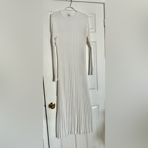 DISSH ADA DRESS SIZE M in WHITE - Picture 15 of 16